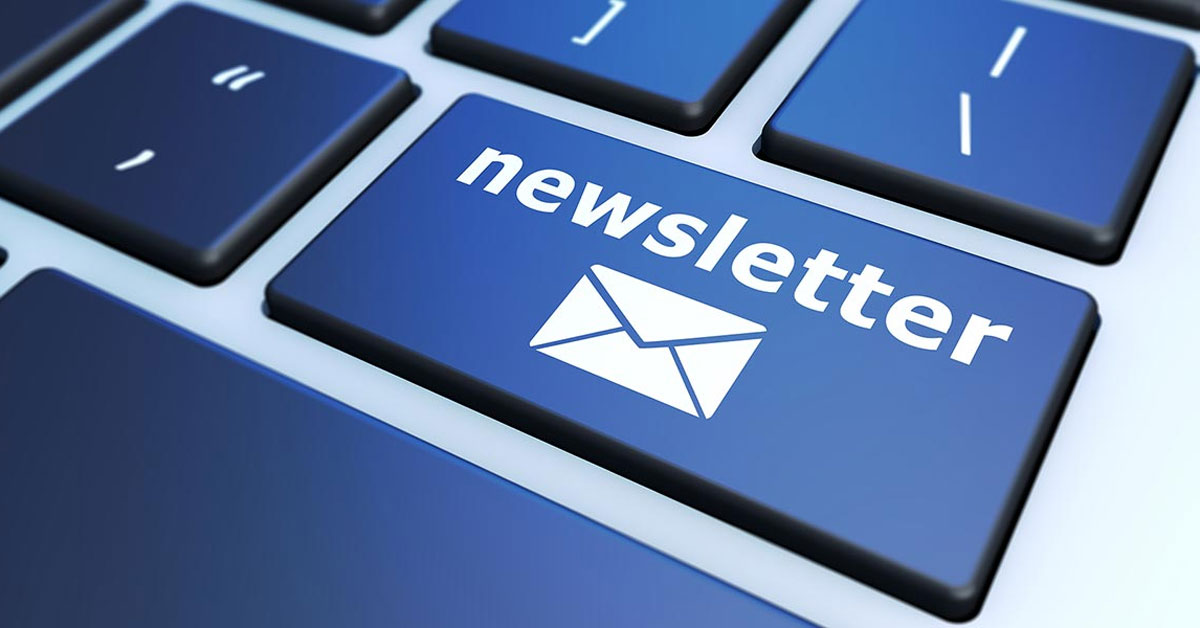 Jetzt zum Praml Bau Newsletter anmelden Newsletter Symbol und Schrift auf einer Tastatur